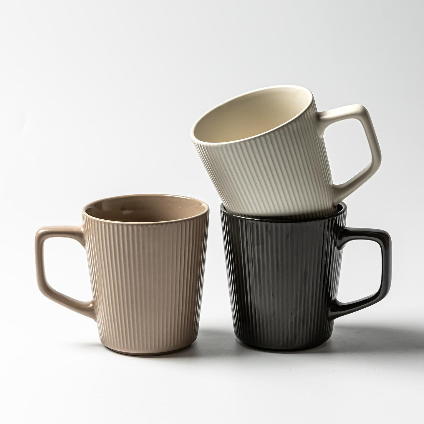 家庭用縦縞模様のセラミックカップ