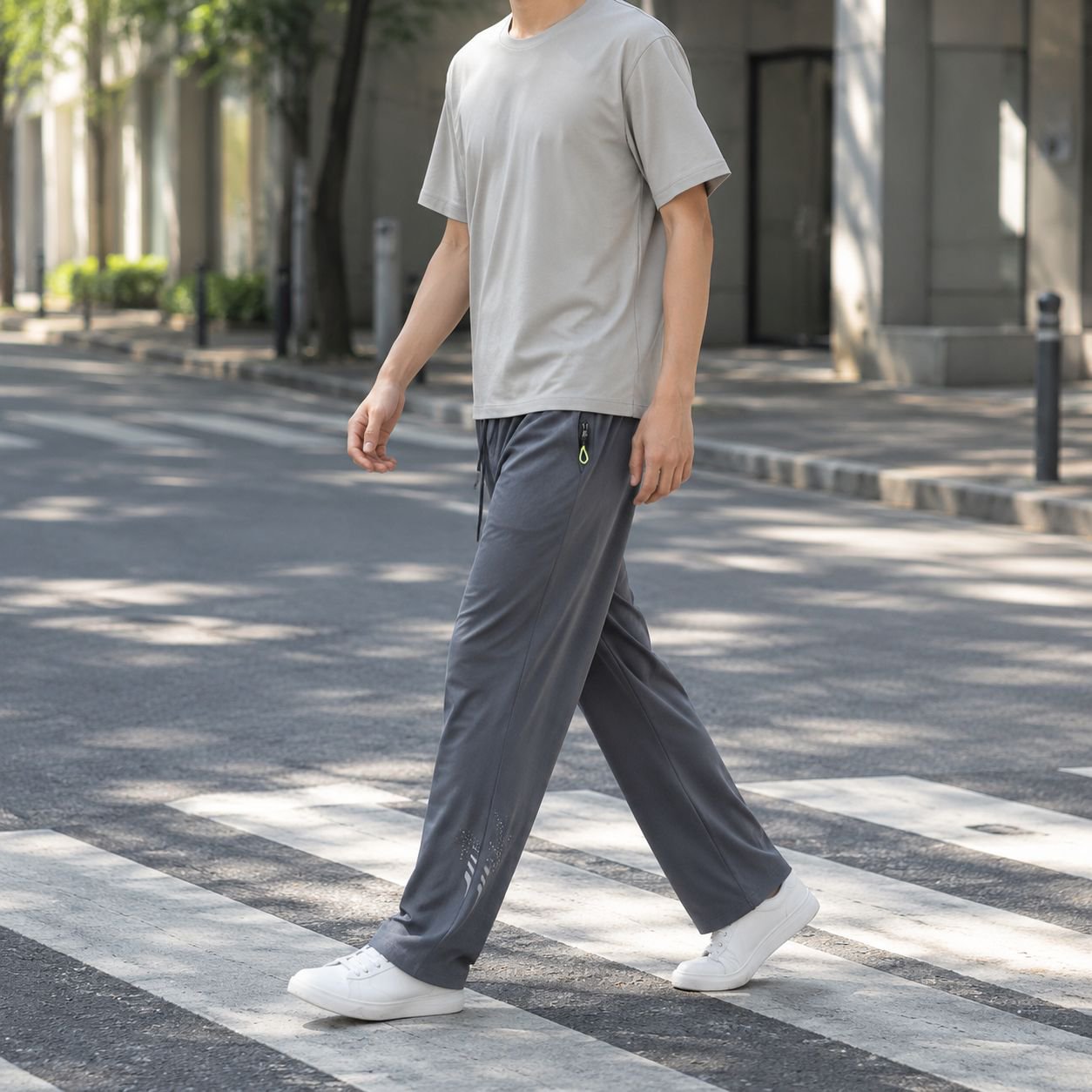 着回し自在なメンズカジュアルストレートパンツ全体画像