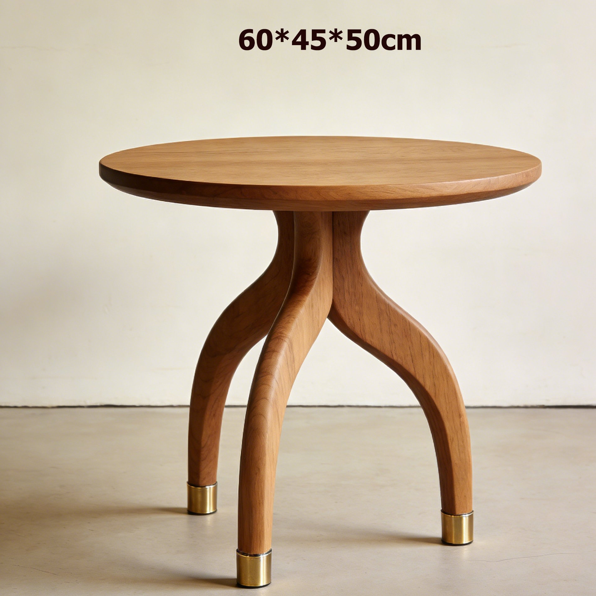 リビングに置かれた三つ葉の丸いサイドテーブル