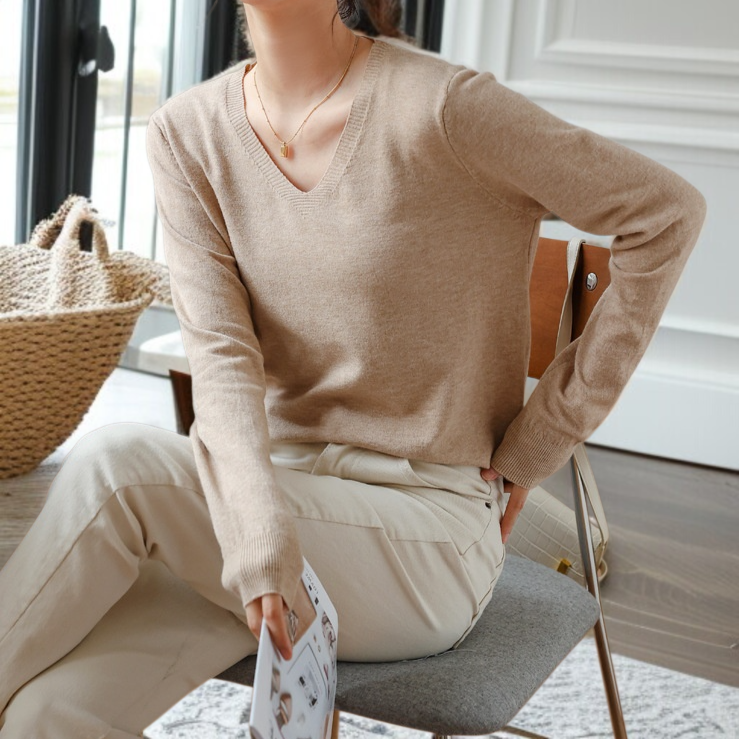 가을 겨울 루즈핏 니트 긴팔 상의 이너 얇은 니트 분위기 브이넥 추동복