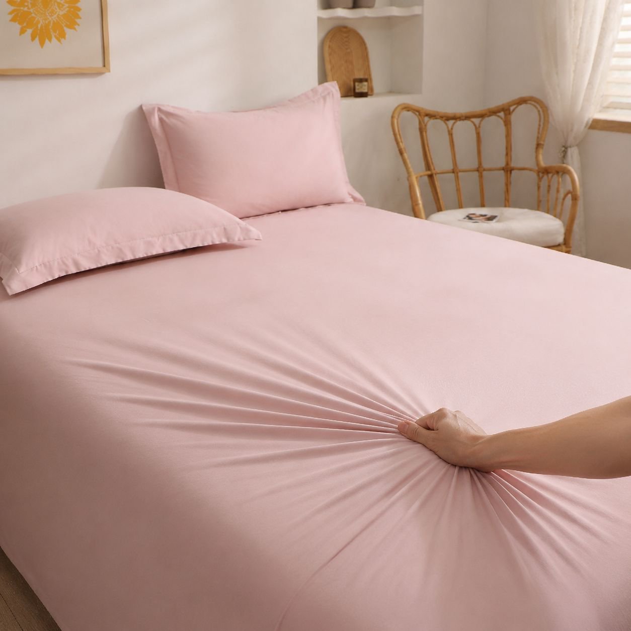 Comfortable bedding set featuring printed cotton sheet