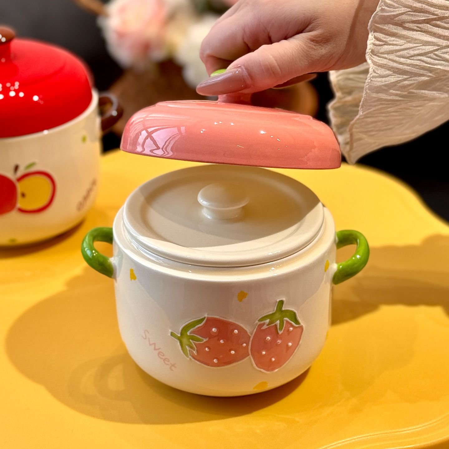 Cocotte en céramique à double couvercle pour ragoût