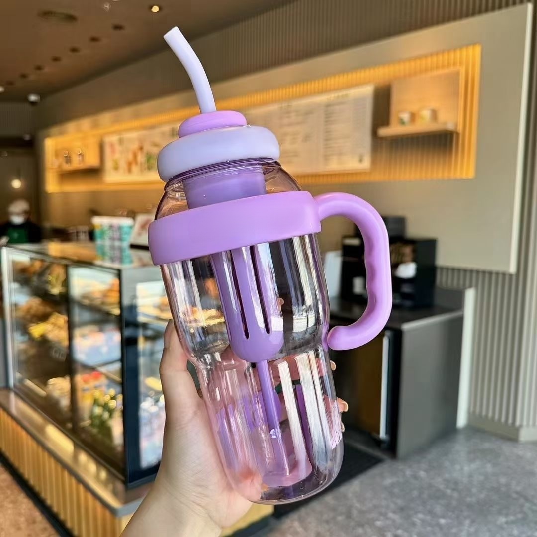 Botella de agua fría ideal para deportes