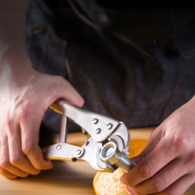 C型クランプ角口圧着ペンチの細部