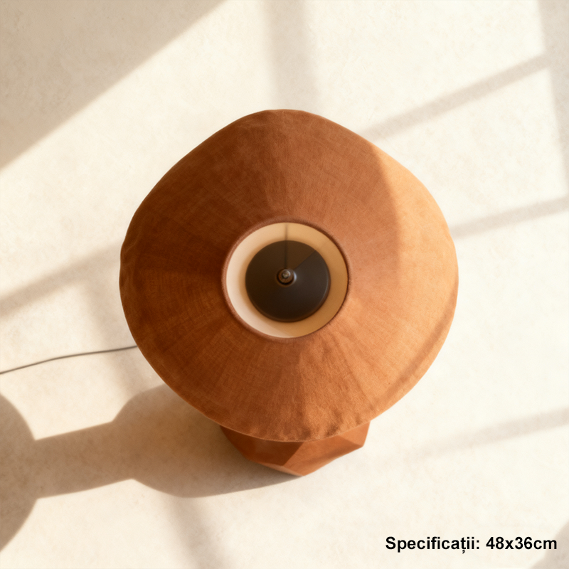 Detaliu lampă portocalie elegantă cu design minimalist