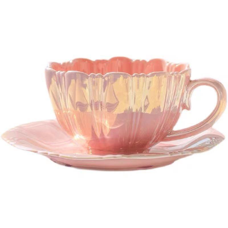 blütenblattförmige Kaffeetasse
