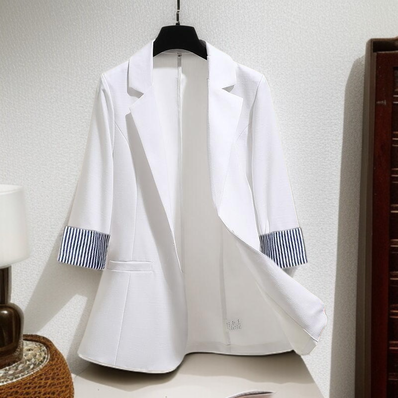 차르차르핏 여성 정장 상의 착용샷