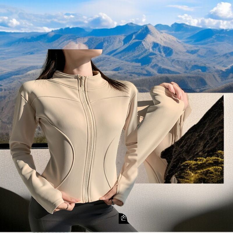 여성 다운 코트 전체 모습