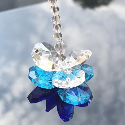 행잉 크리스탈 참