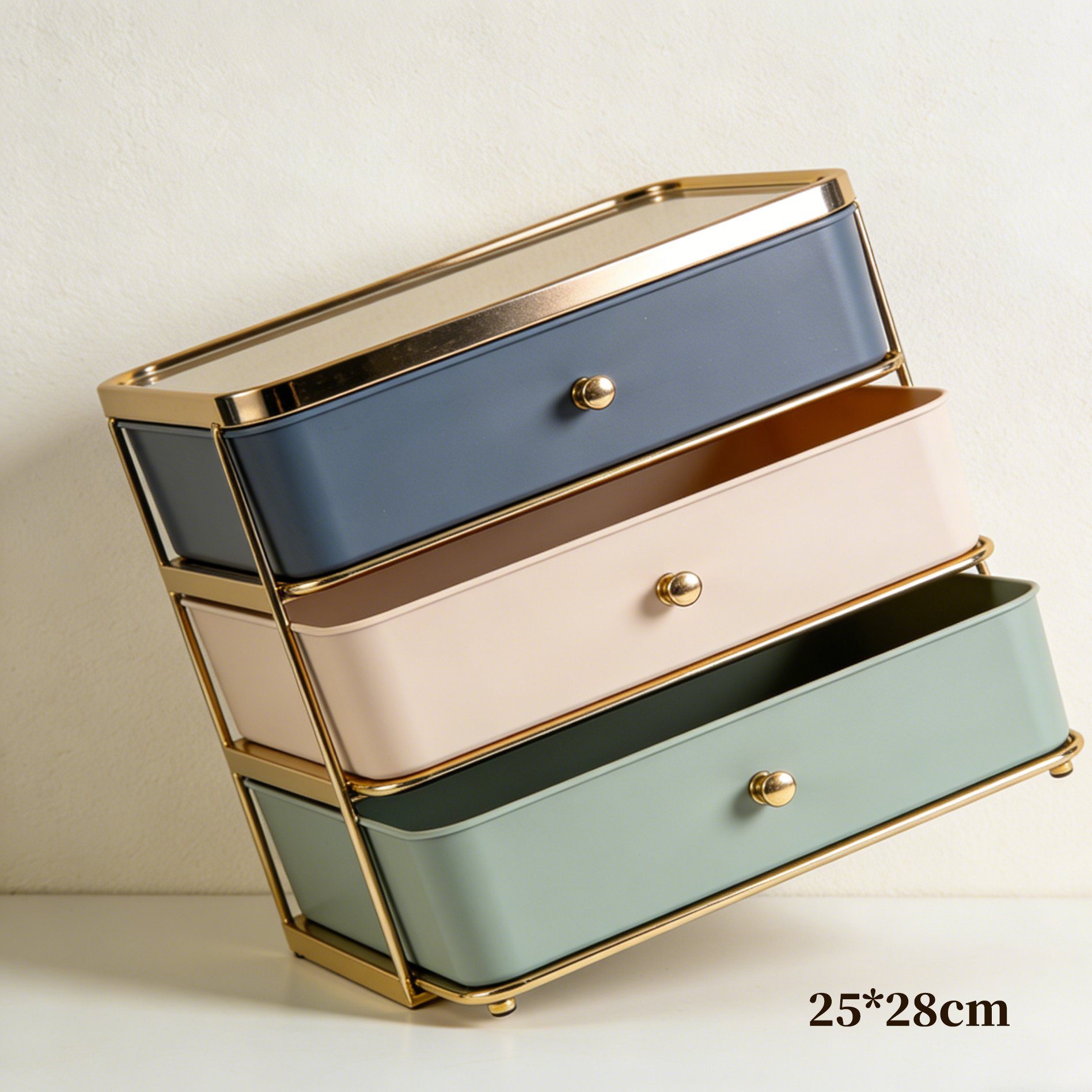 ตัวอย่างการใช้งานกล่องจัดระเบียบบนโต๊ะในห้องทำงาน