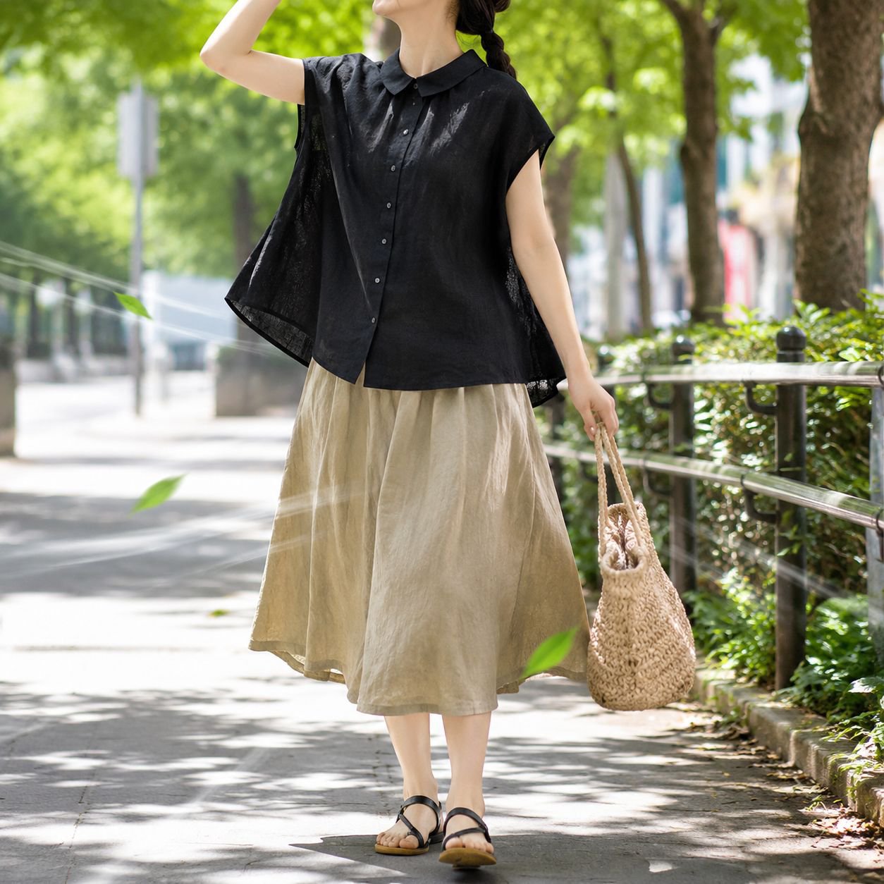 軽やかで快適なリネンシャツの生地感