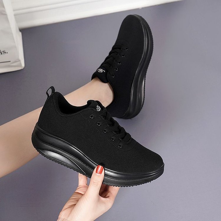 通気性抜群のメッシュ素材アップ