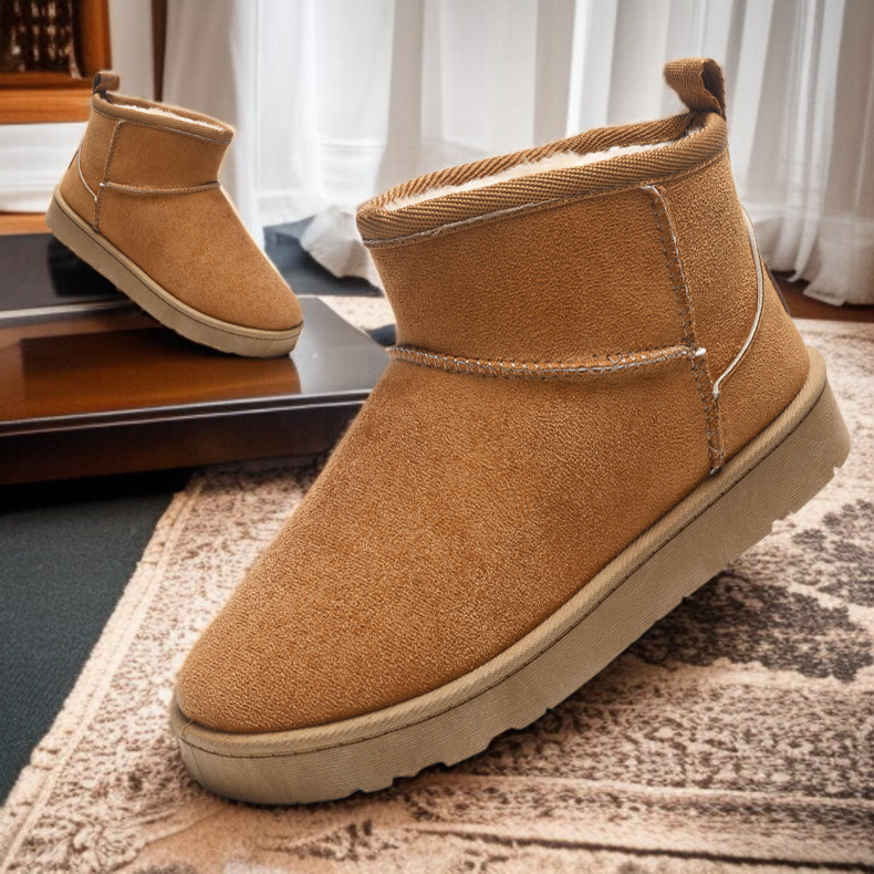 융털 안감이 보이는 겨울 부츠