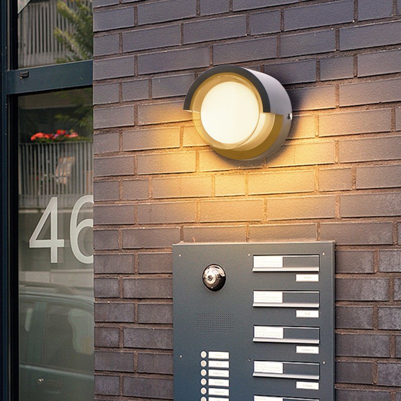 Indoor wall lamp