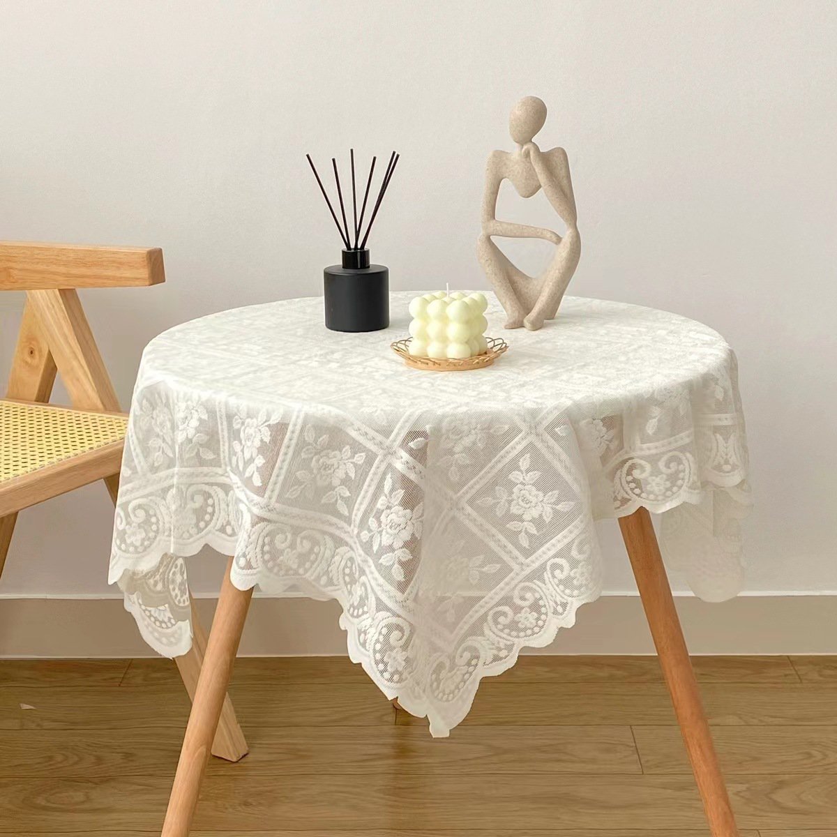 Vielseitige Tischdecke und Sofatuch aus gestricktem Chiffon und Spitze, rutschfest