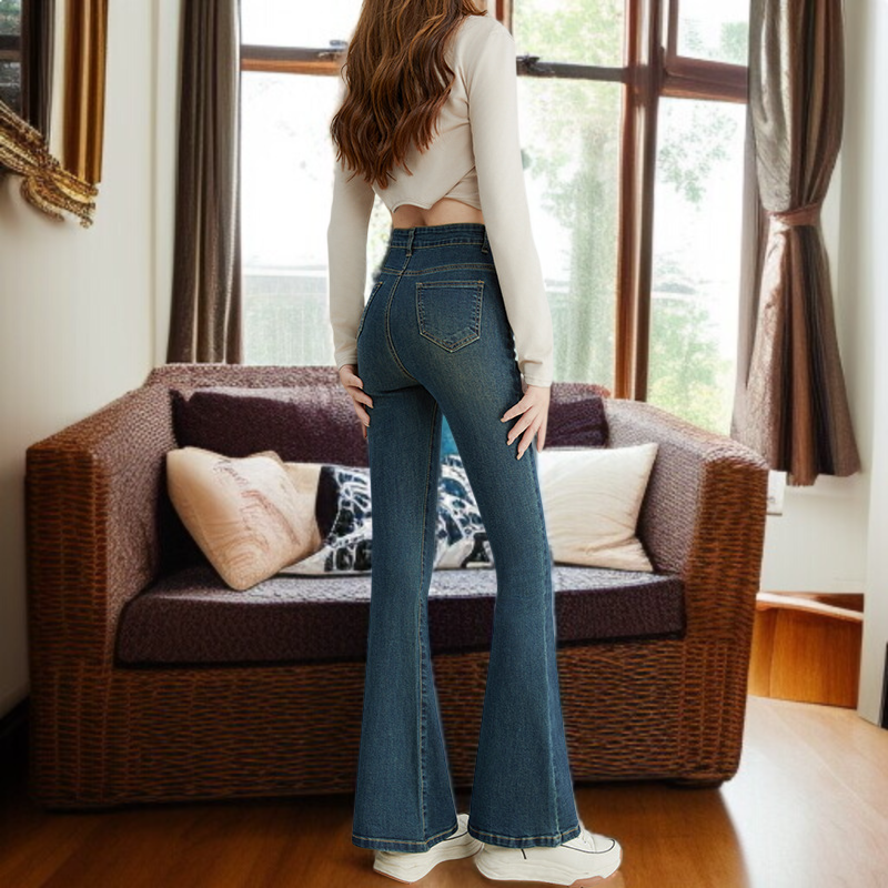 体型カバー効果のあるワイドジーンズ