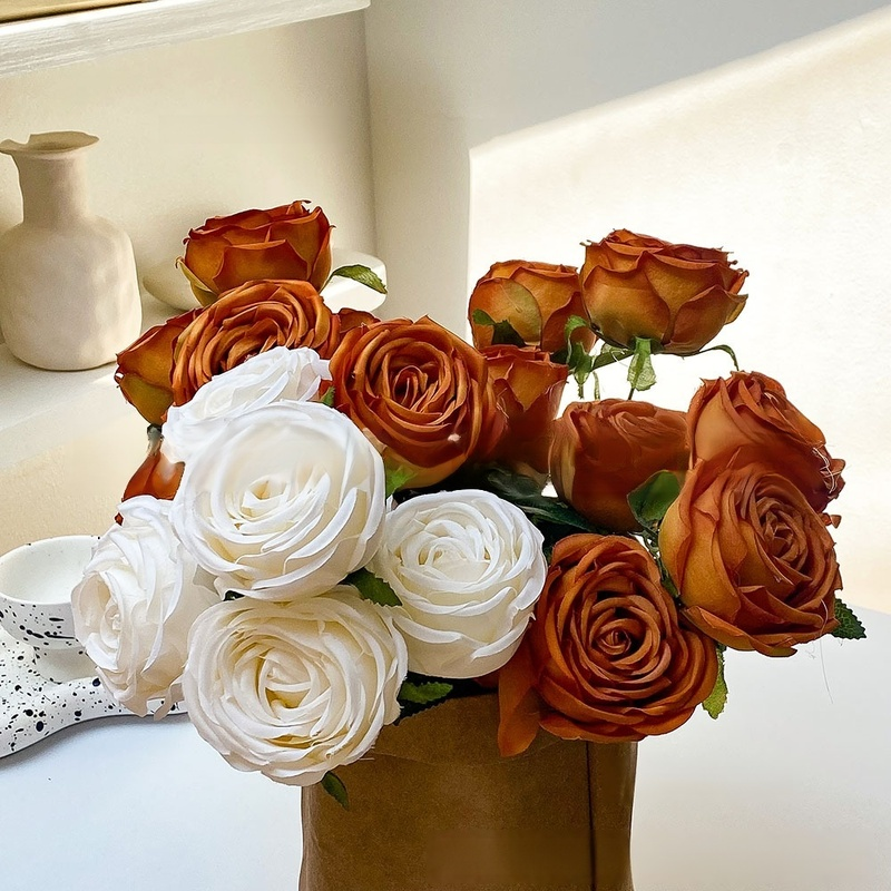 ヴィンテージスタイルのバラの花束