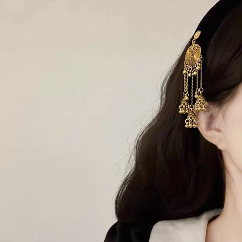 เครื่องประดับผมพู่ทำมือ