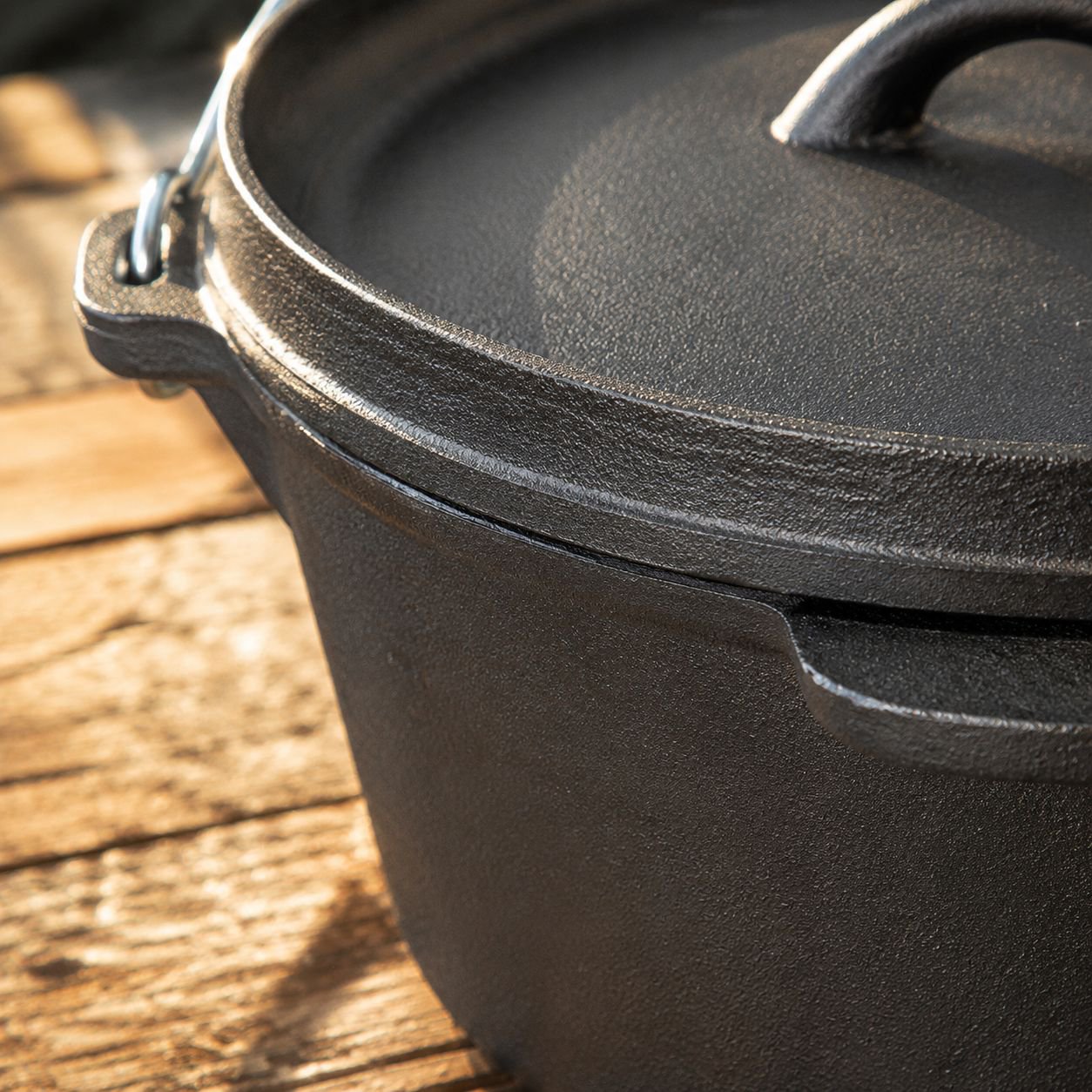Pot japonais en fonte pour eau bouillante, idéal pour les pique-niques en plein air
