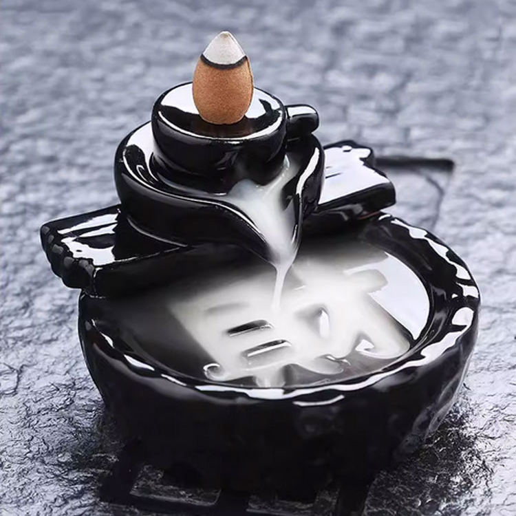 Quemador de incienso de cerámica con reflujo