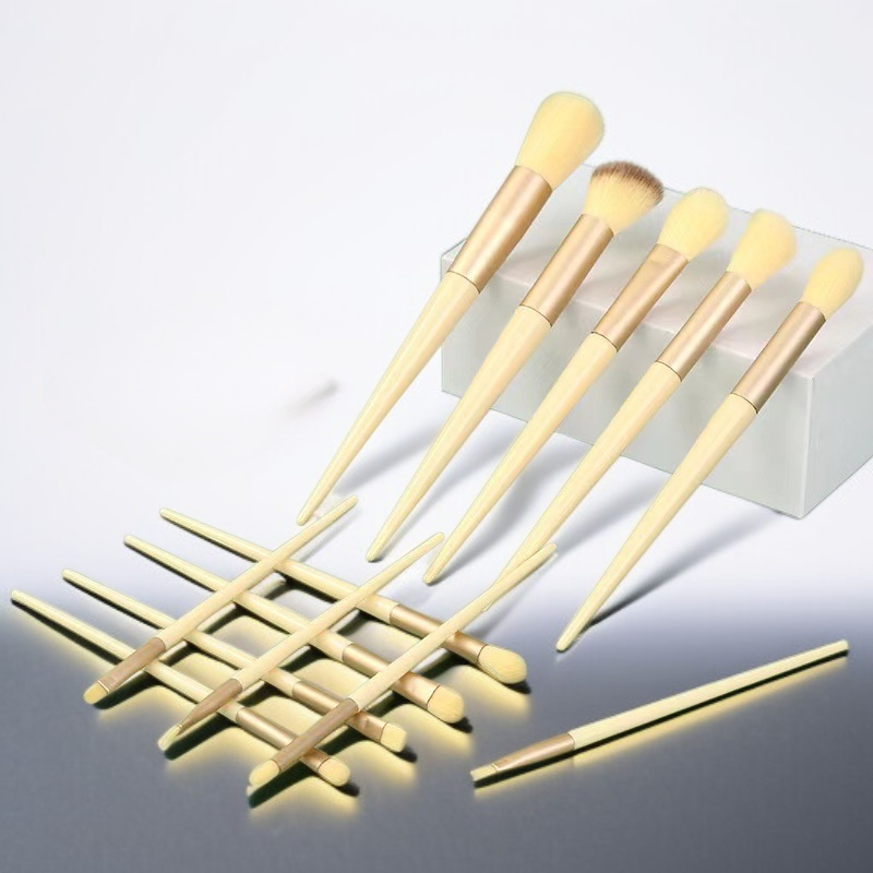 그린 컬러 메이크업 브러쉬 손잡이 디자인