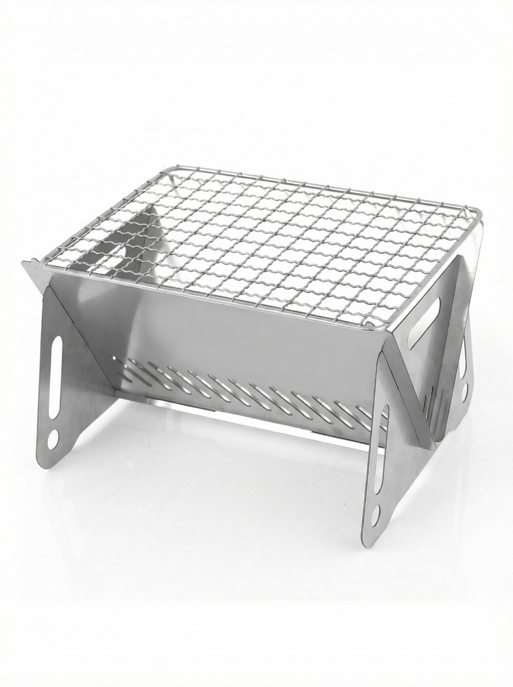 Składany grill BBQ na zewnątrz w ogrodzie