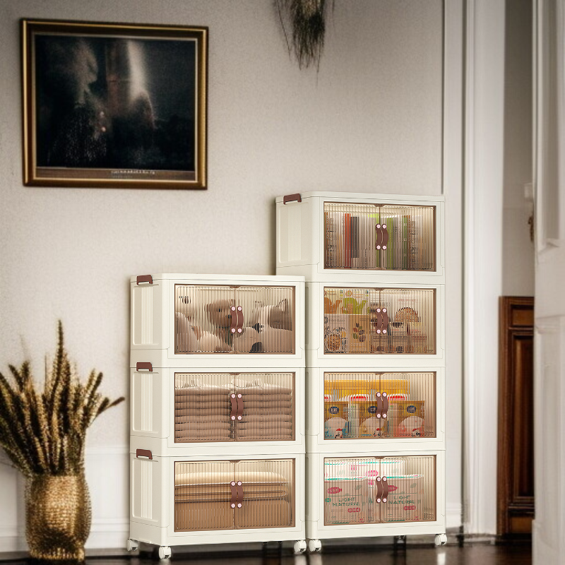 플라스틱 수납함에 이불 보관 예시