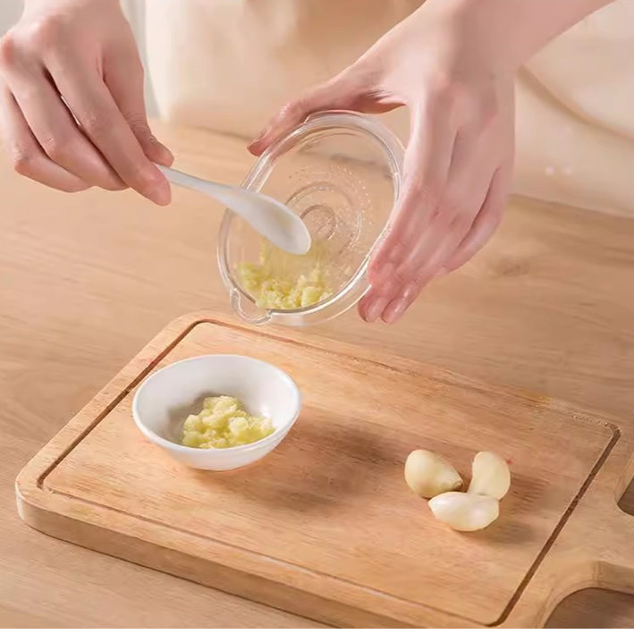 Manueller Ingwer-Knoblauch-Zerkleinerer