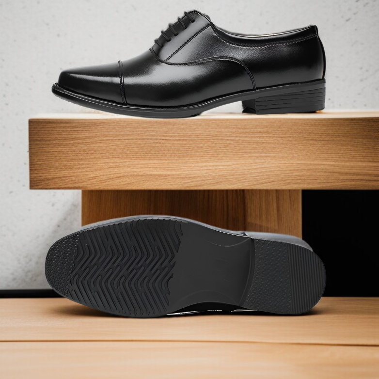 세련된 남성용 삼단 정장 구두 디테일