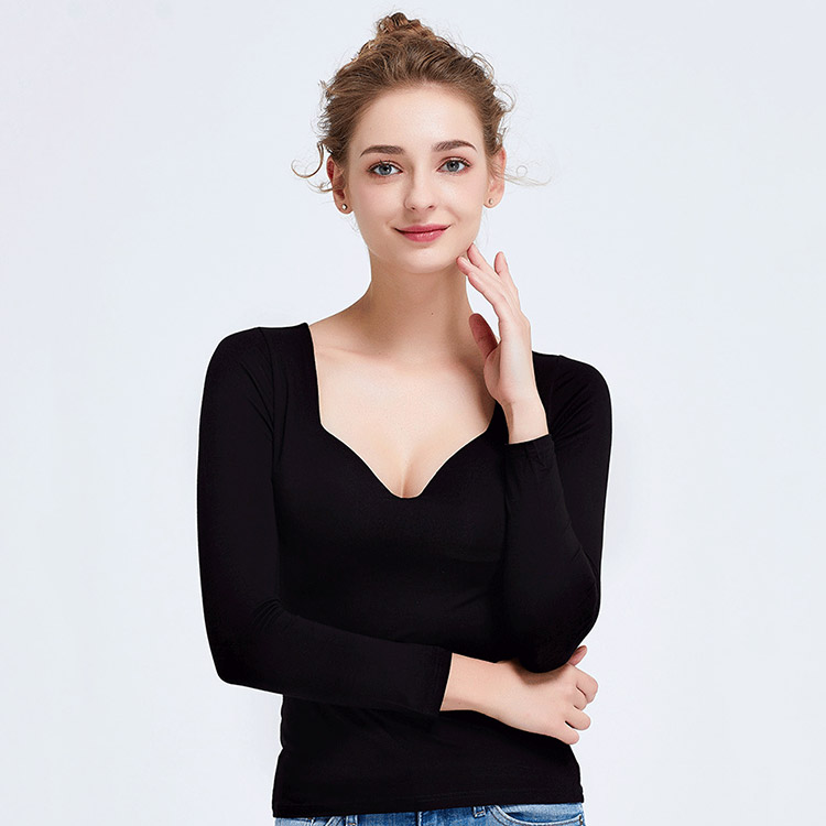 เสื้อยืดพร้อมแผ่นรองบรา