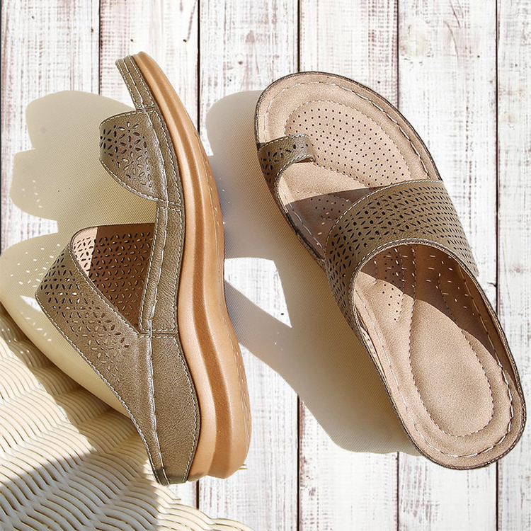 【トングサンダル】外反母趾対策　お洒落なサンダル！履くだけで親指を正しい位置に保持し、自然と足指を開く。