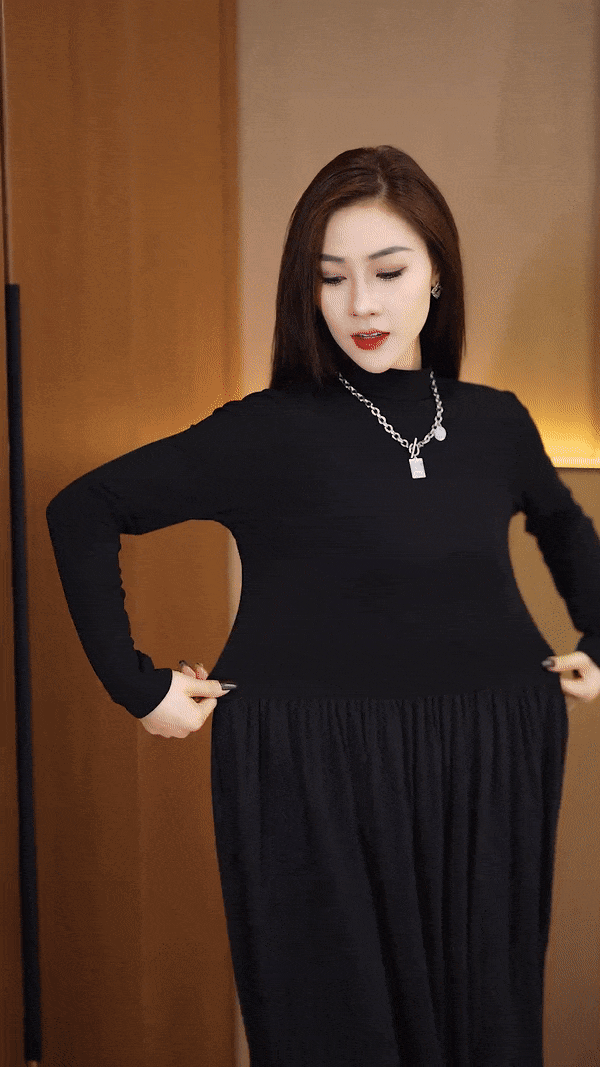 高級感あふれるハイカシミヤワンピースのディテール