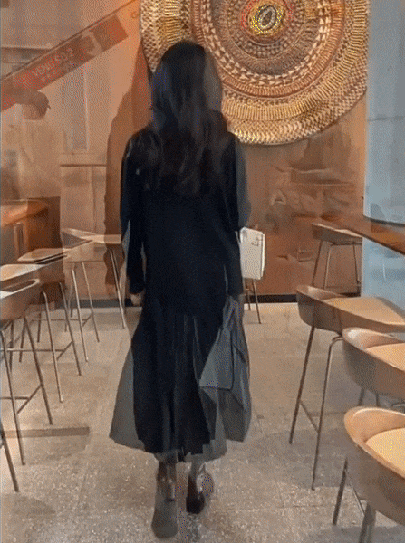 カジュアルスタイルのドッキングワンピース