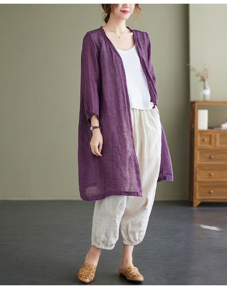 上品なデザインの冷感カーディガン全体像