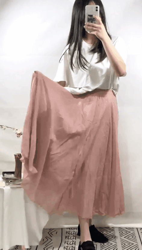 カジュアルコーデにぴったりなロングスカート