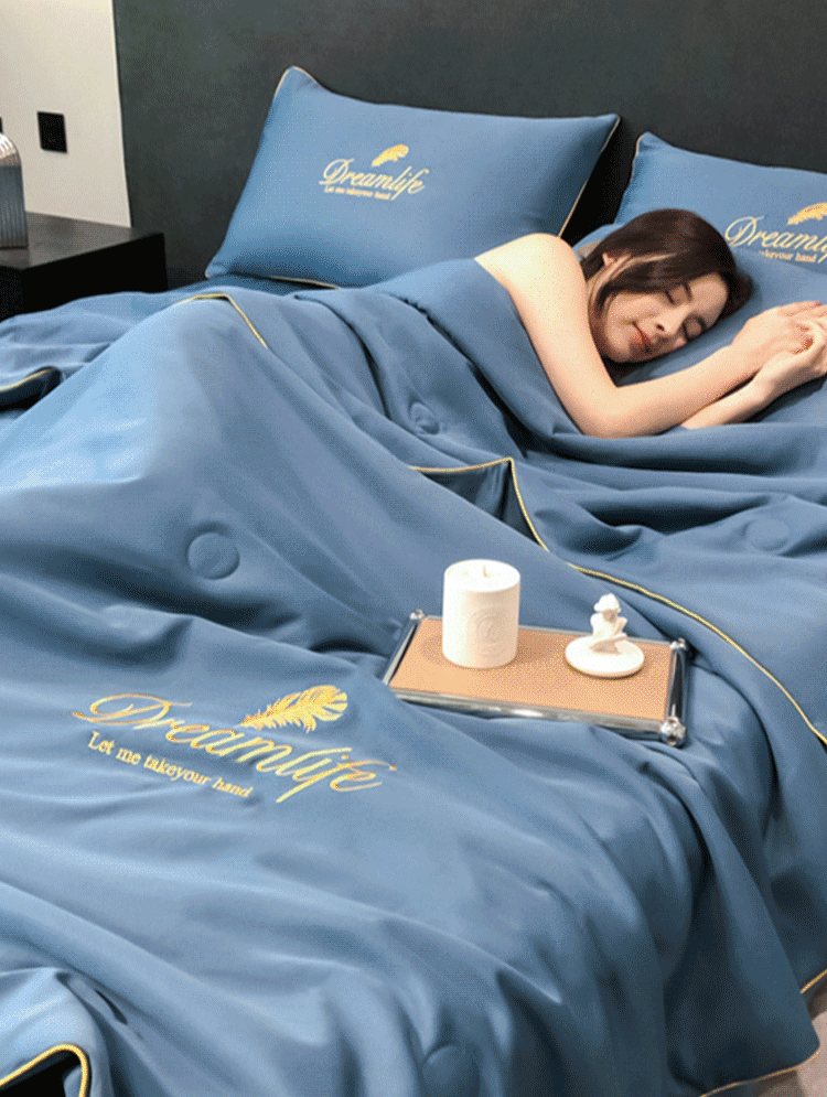 Deep Sea Series Cool Feeling Quilt