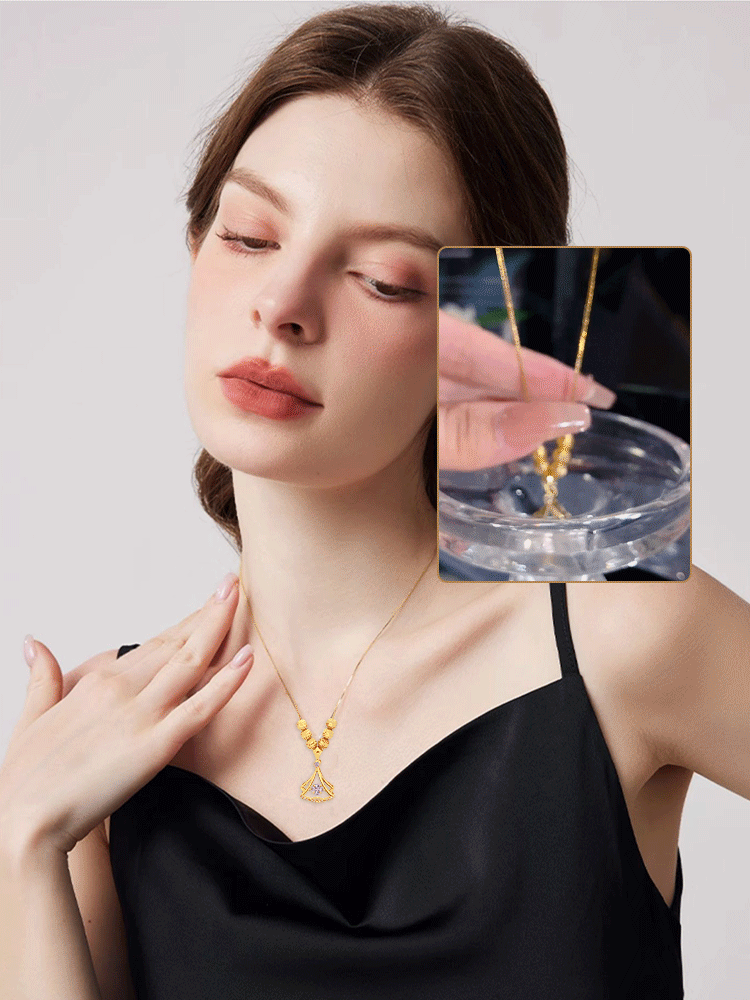 قلادة فاخرة أنيقة راقية عصرية ممثلة بحسن الحظ 