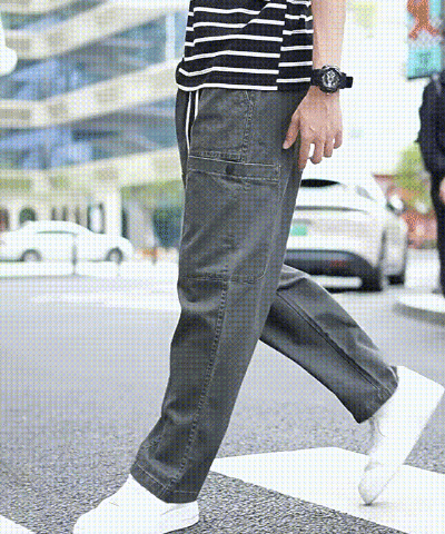 秋の新作、いち早く着用。まだあまり持っていない人こそチェックすべき、旬のアイテム。