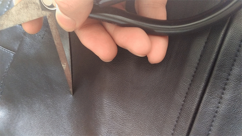 男士連帽機車皮衣.gif