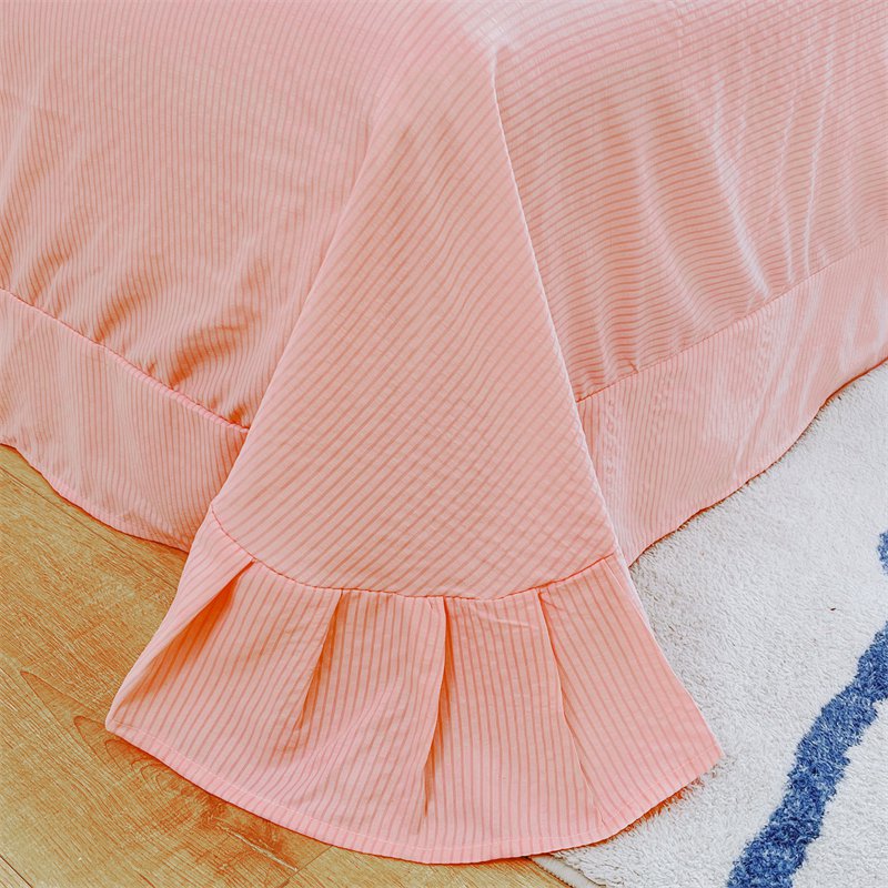 Four-piece bedding set