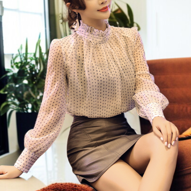 カジュアル＆フォーマル兼用のシフォンシャツ