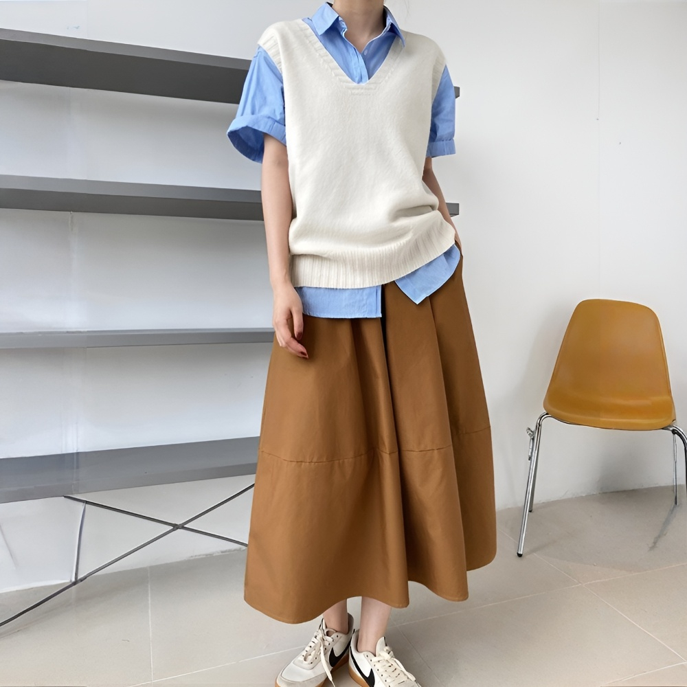 여성스러운 반신 스커트 코디 예시