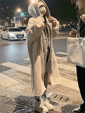 1d68e70d732cbe1cfb5b47251a5b0bf9.gif