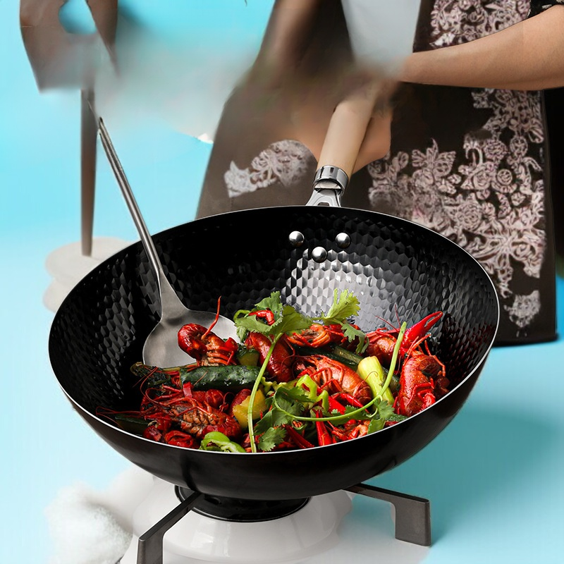 가정용 볶음냄비로 만든 건강한 요리