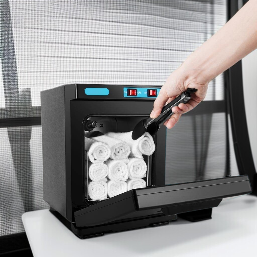 安全ロック付き滅菌器の前面デザイン