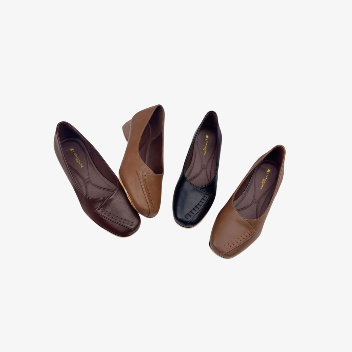 가벼운 소재의 여성 로퍼