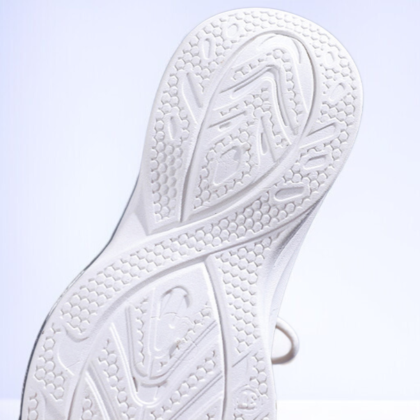 통기성 좋은 여름용 펀칭 스니커즈