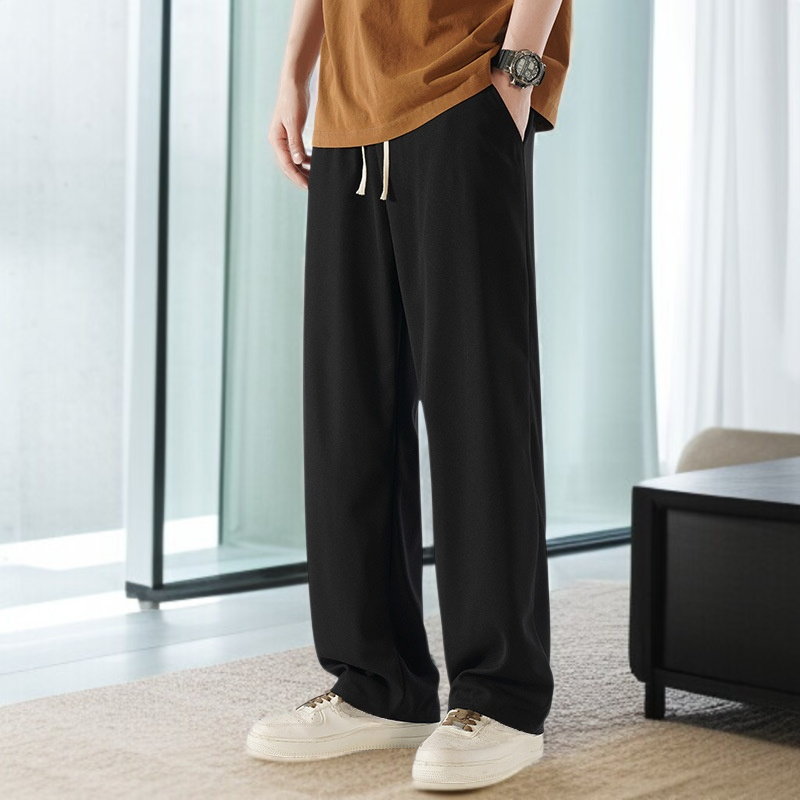 시원한 소재의 남성 캐주얼 블랙 와이드 팬츠