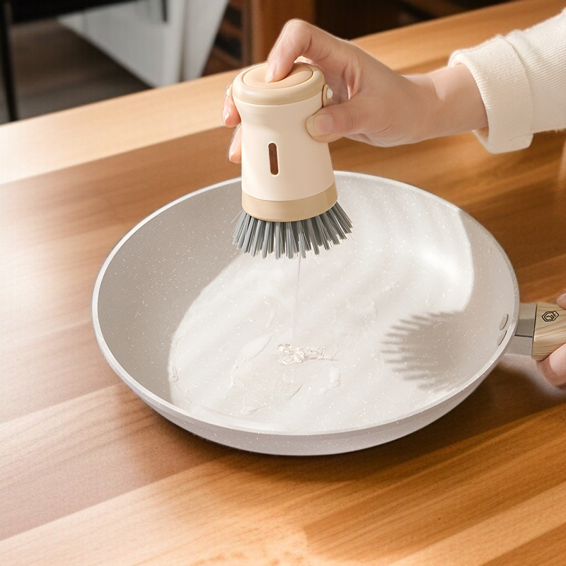 鍋を傷つけないクリーニングブラシ
