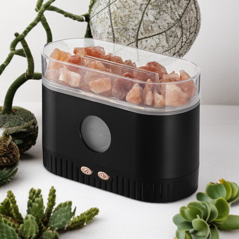 무드등 기능이 있는 칠색 가습기 작동 장면